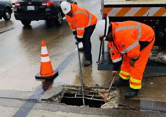 סן פרנסיסקו: בולען נפער בכביש המהיר 101, פקקי ענק נרשמו באזור
