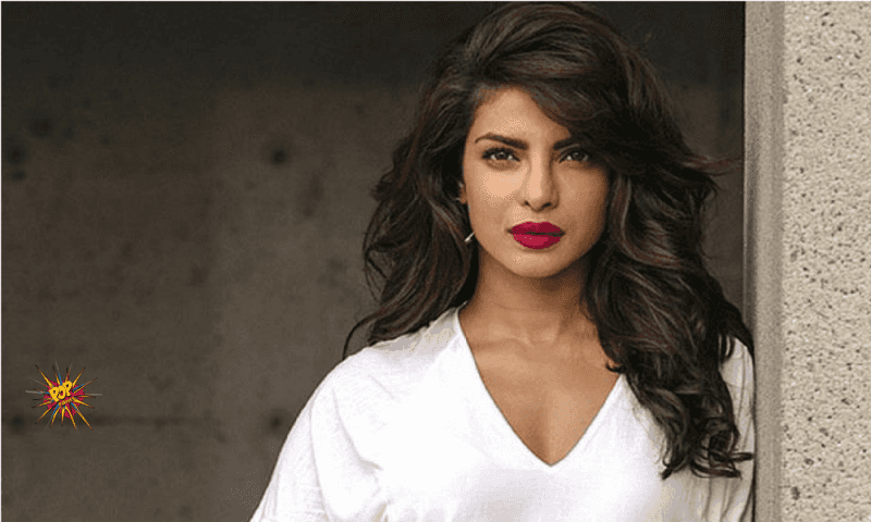 פריאנקה צ'ופרה ערכה מסיבת רווקות, אמא שלה ביקשה ממנה להיות "ילדה טובה"