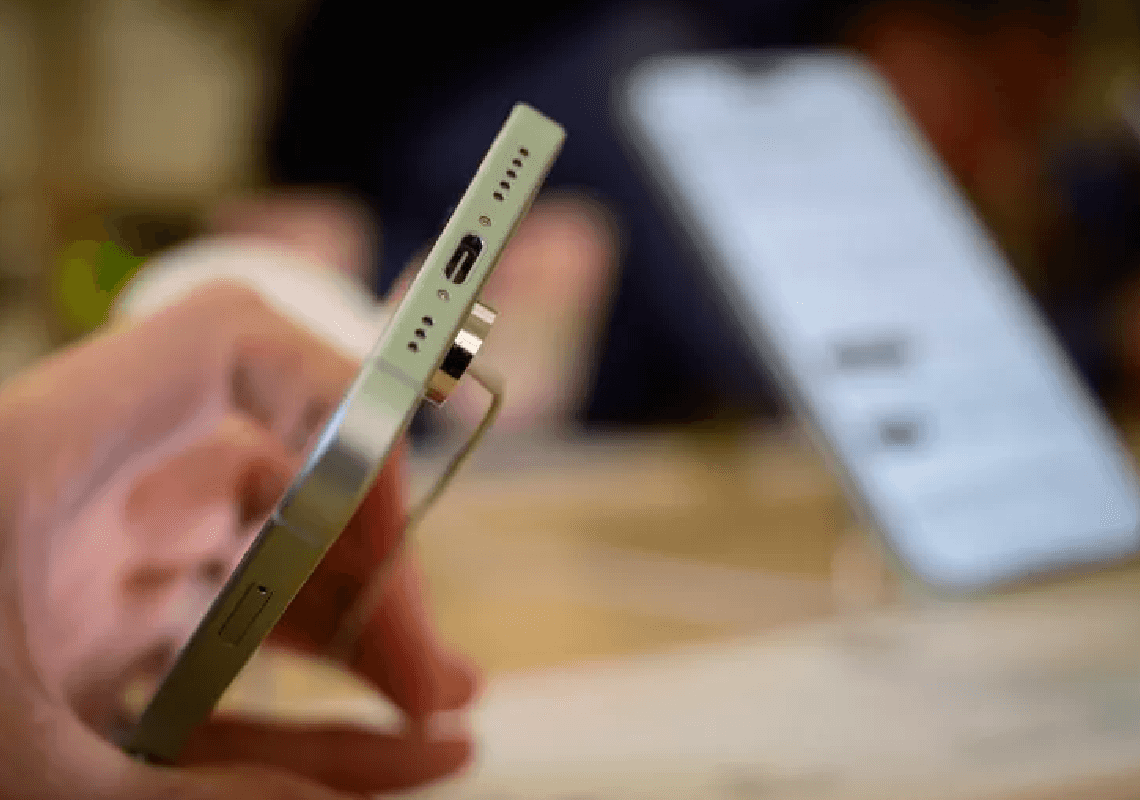 חוק חדש באיחוד האירופי מחייב את כל המכשירים במטען USB-C. ומה עם ארה"ב?