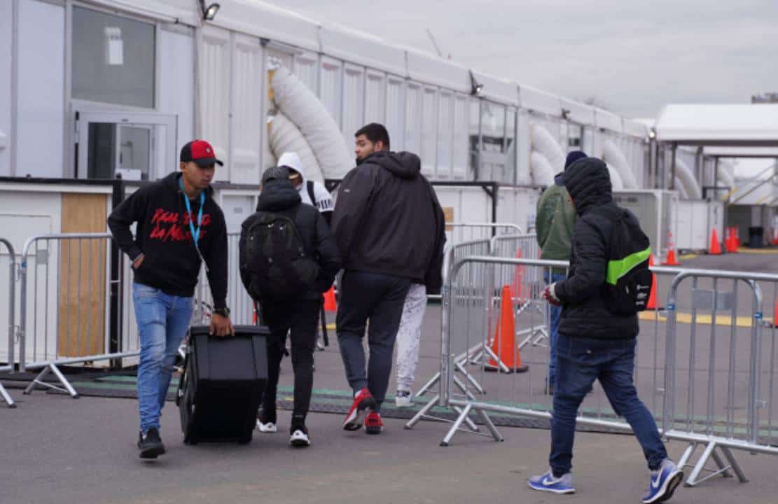 ניו יורק: ‏שוהה בלתי חוקי נעצר בחשד שדקר למוות אדם בשל ויכוח על אישה במקלט עירוני