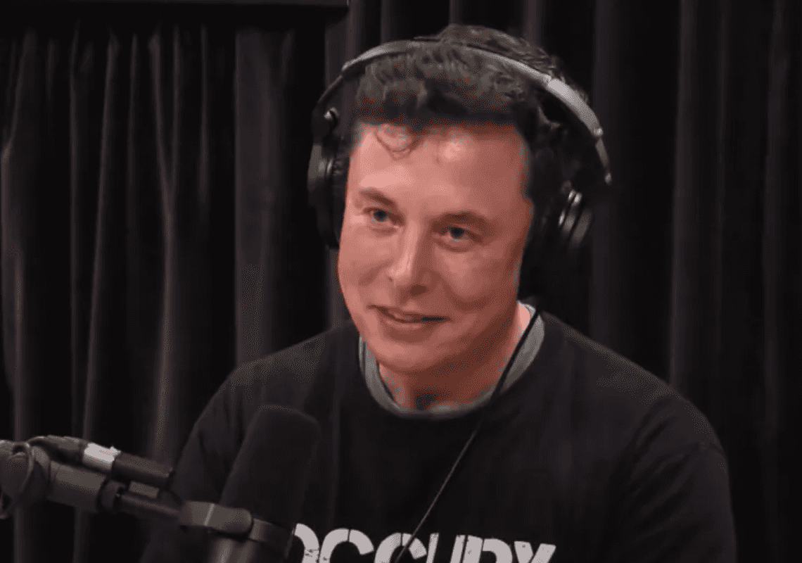 אילון מאסק מזהיר מפני ניצחון של האריס: "כל ארה"ב תהיה כמו קליפורניה"