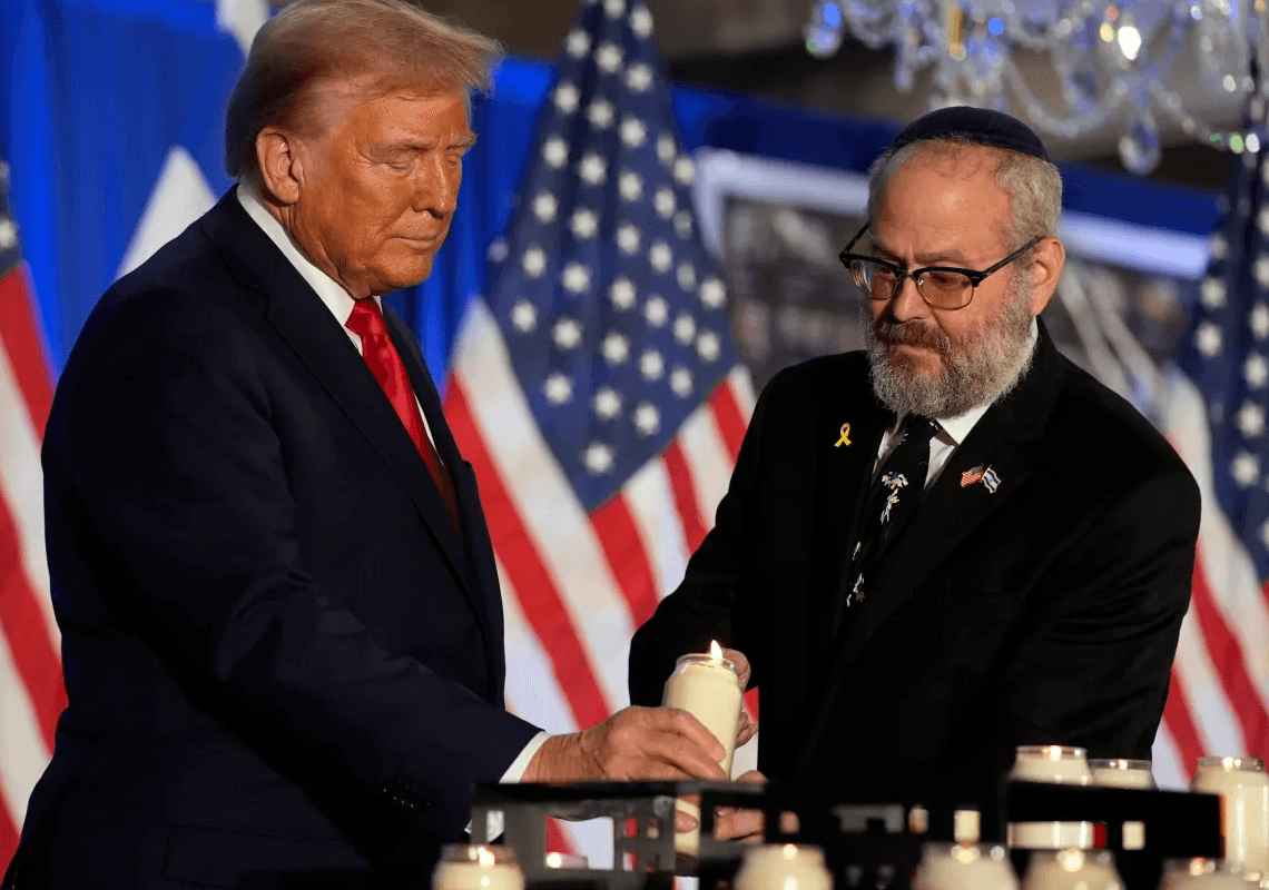 טראמפ מציין שנה לטבח ה-7 באוקטובר: "שערי הגיהנום נפתחו - אחד הימים האפלים בהיסטוריה"