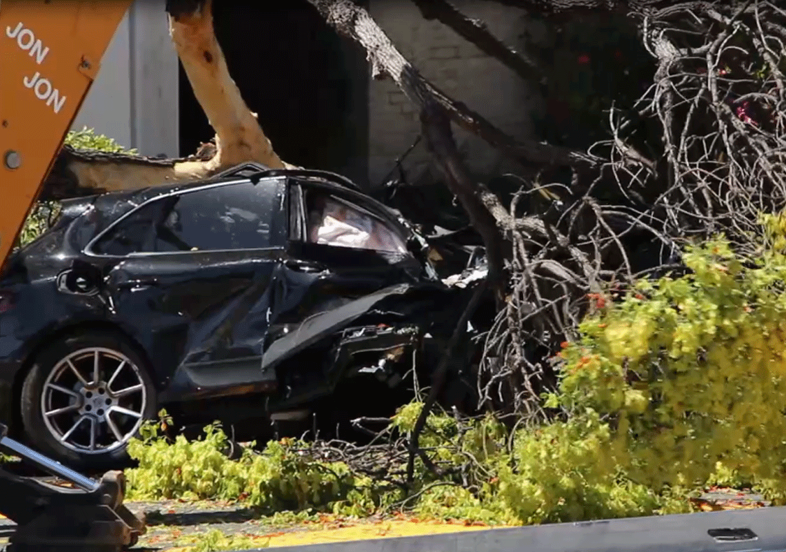 תעלומה בשכונת וודלנד הילס: מה גרם לאם לדקור למוות את האב, להימלט ברכב הפורש עם הילדות ולנטוש אותן בכביש 405?