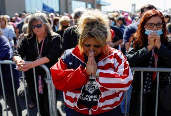 ניו יורק מחזירה אהבה לבן העיר: מסטטן איילנד ועד אלבני מפגני תמיכה המוניים בנשיא - "פה לשמור על החלום האמריקני"