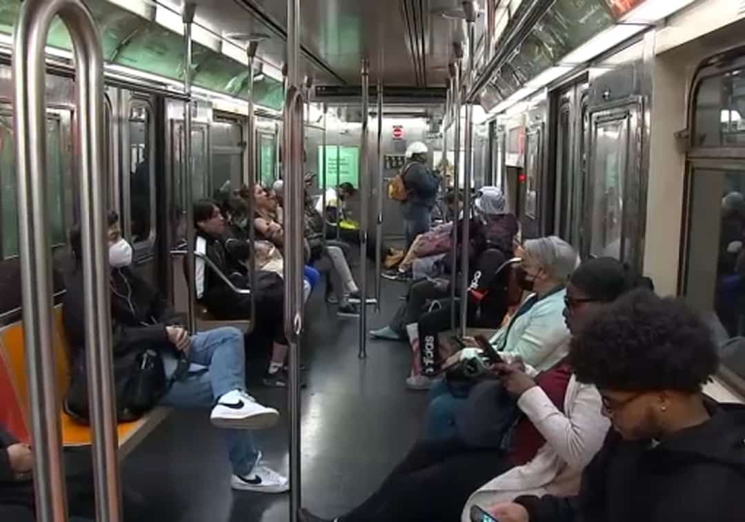 בעקבות גל הפשיעה בסאבוויי: משטרת ניו יורק מתקינה מצלמות נסתרות בקרונות