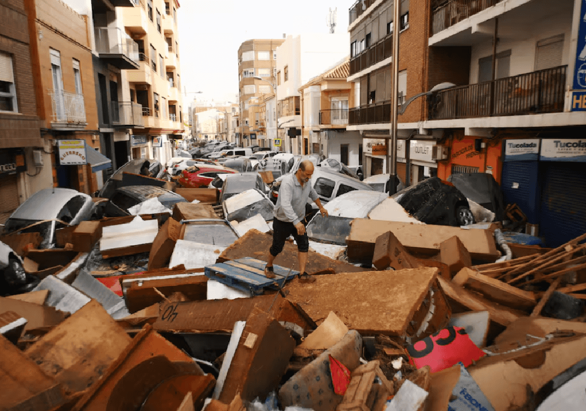 האסון בספרד: תמונות מצמררות מהשיטפונות ההרסניים ביותר מזה 50 שנה