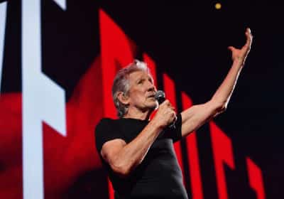 השנאה לישראל תכניס אותו לכלא? רוג’ר ווטרס מסתבך עם החוק הבריטי