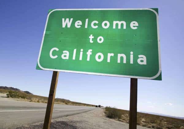 הבריחה מקליפורניה נבלמה? דו"ח ממשלתי חושף מגמות מפתיעות