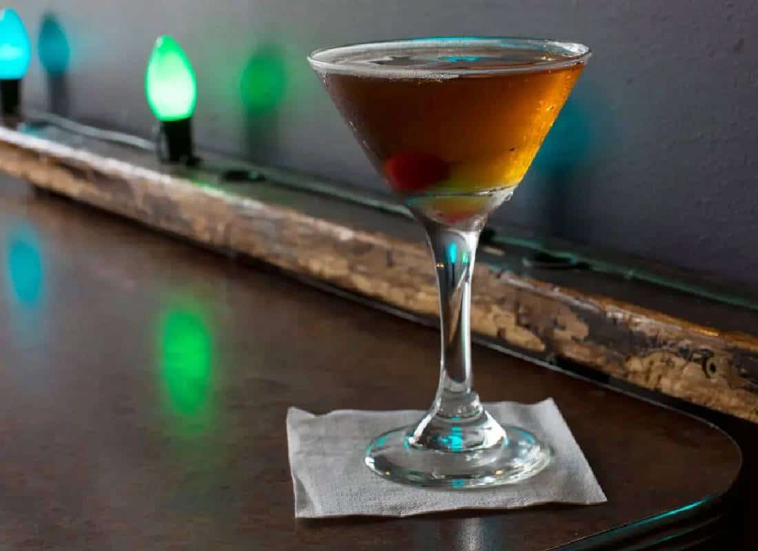 מלחמה בכוס היין: המנתח הכללי של ארה"ב דורש אזהרת סרטן על משקאות אלכוהוליים