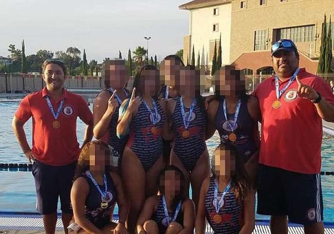 בדרך ל-2 עשורים בכלא: מאמן כדורמים בתיכון בדרום קליפורניה תקף מינית 9 נערות