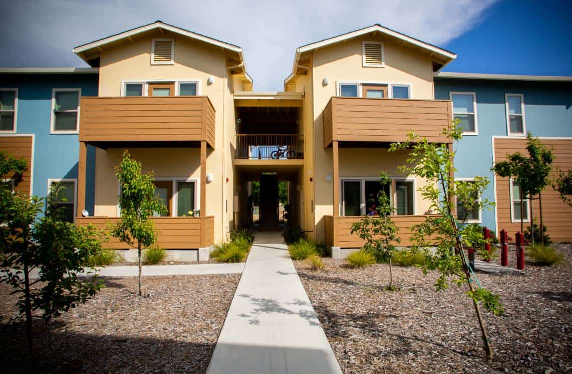 האם החלה התרסקות שוק הנדל"ן? או שמא מדובר בראשיתה של ירידה הדרגתית?