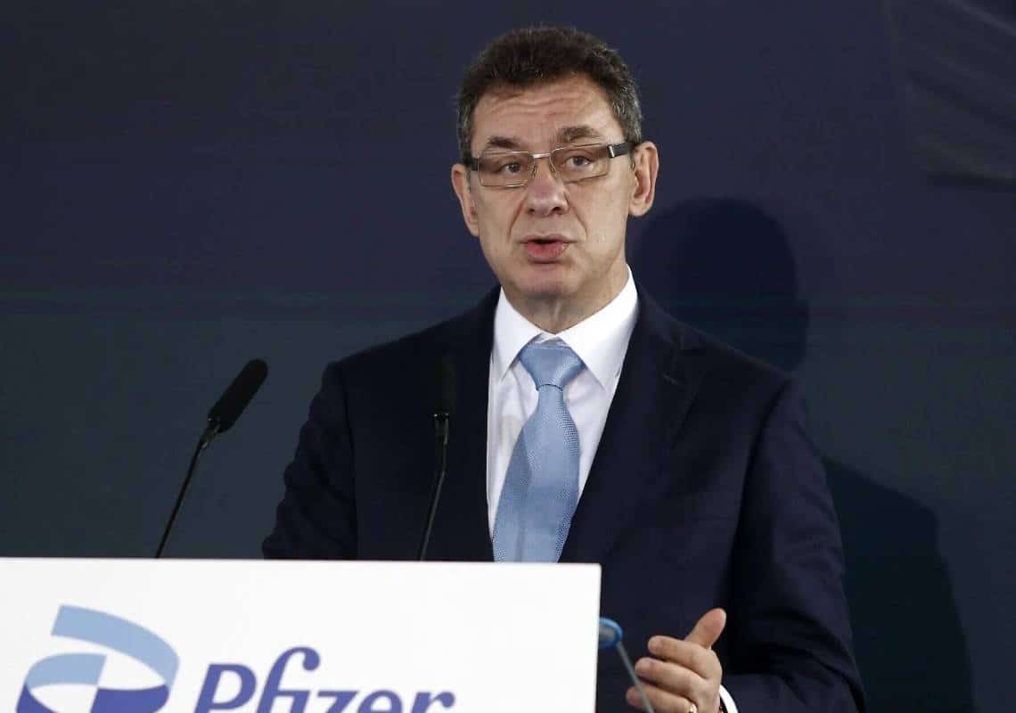 חתן פרס בראשית לשנת 2022: אלברט בורלא, מנכ"ל פייזר