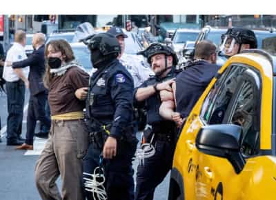 מחאות ההגירה מגיעות לניו יורק: 45 נעצרו במנהטן
