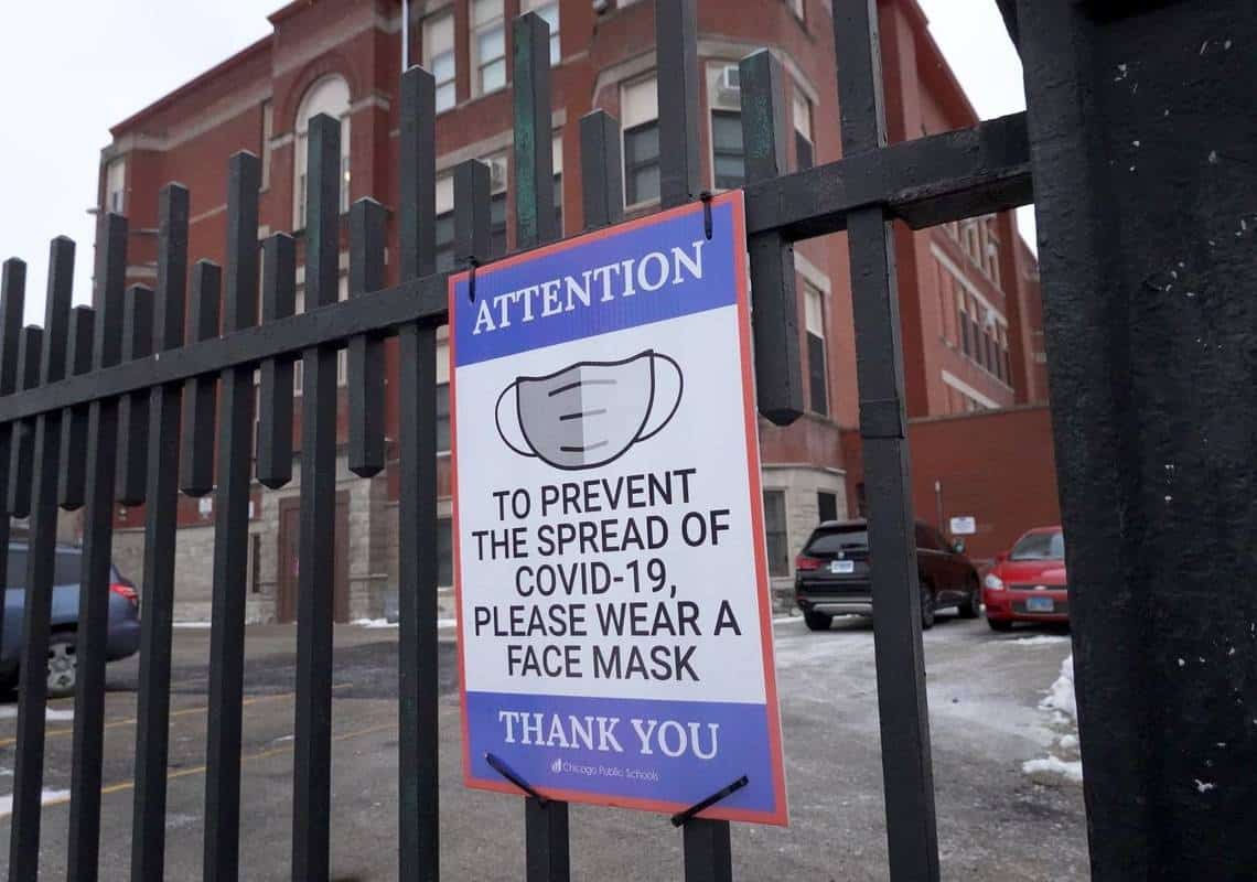 לאור המחלוקת בין משרד החינוך לארגון המורים: סגירת בתי הספר בשיקגו נמשכת