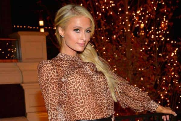 למקרה שתהיתם מה שלום פריס הילטון: היא אובססיבית לסיפורי דיסני וחשבה שזה יקרה גם לה 