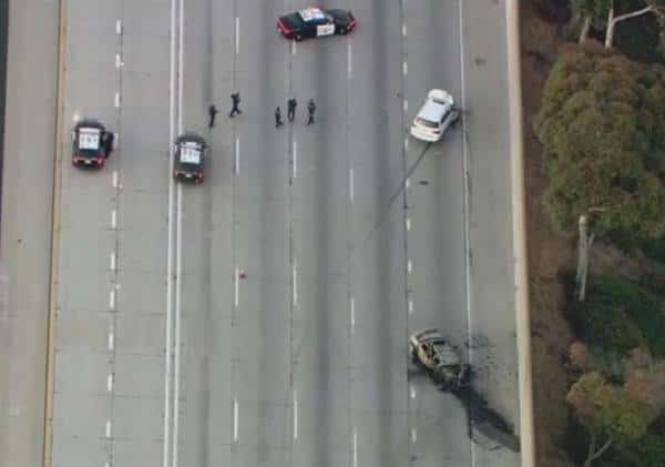 "עסקת סמים שהשתבשה": חילופי אש בין רכבים בכביש מהיר במחוז לוס אנג'לס