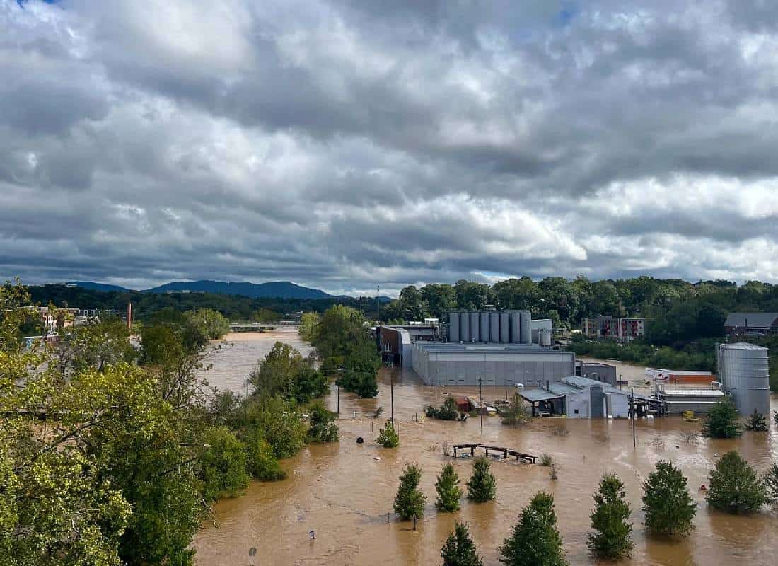 הוריקן הלן: כפר היסטורי בצפון קרוליינה נמצא מתחת למים 