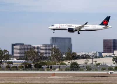 דיסנילנד מתרוקן: מיליוני תיירים זרים מבטלים חופשות בגלל מדיניות טראמפ