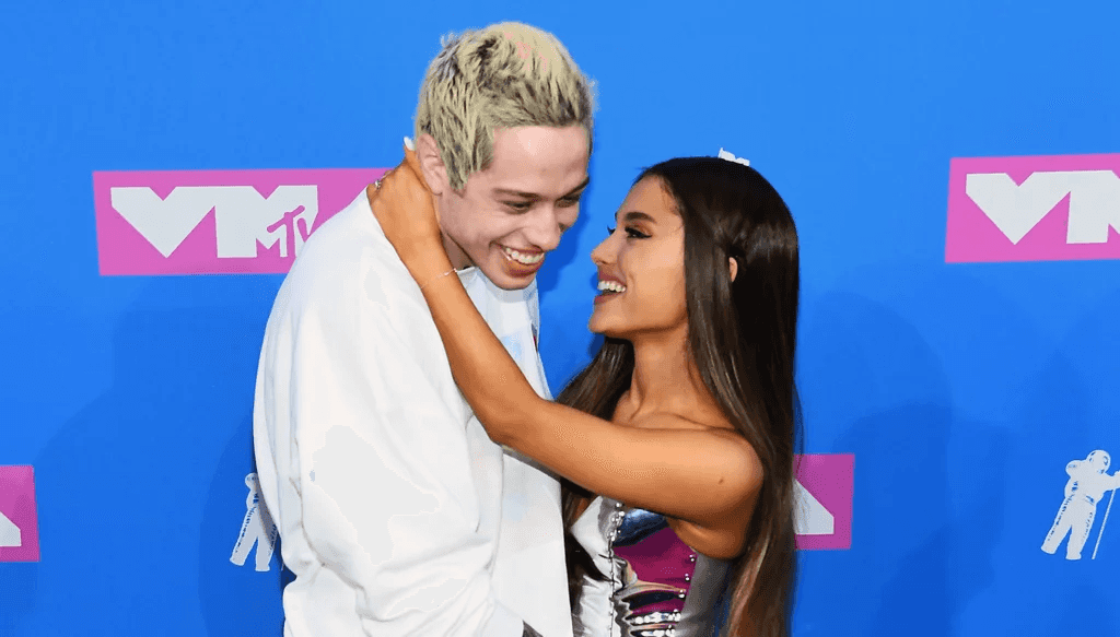 למה פיט דיווידסון משוכנע שאריאנה גרנדה תעזוב אותו?