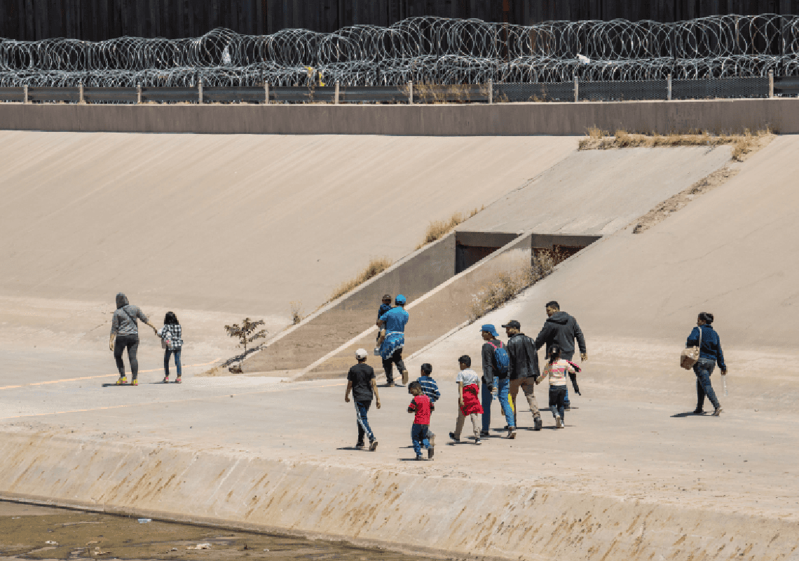 דמוקרטים מתנגדים בקול נגד סיום המדיניות בגבול: "לא רוצים כאוס"