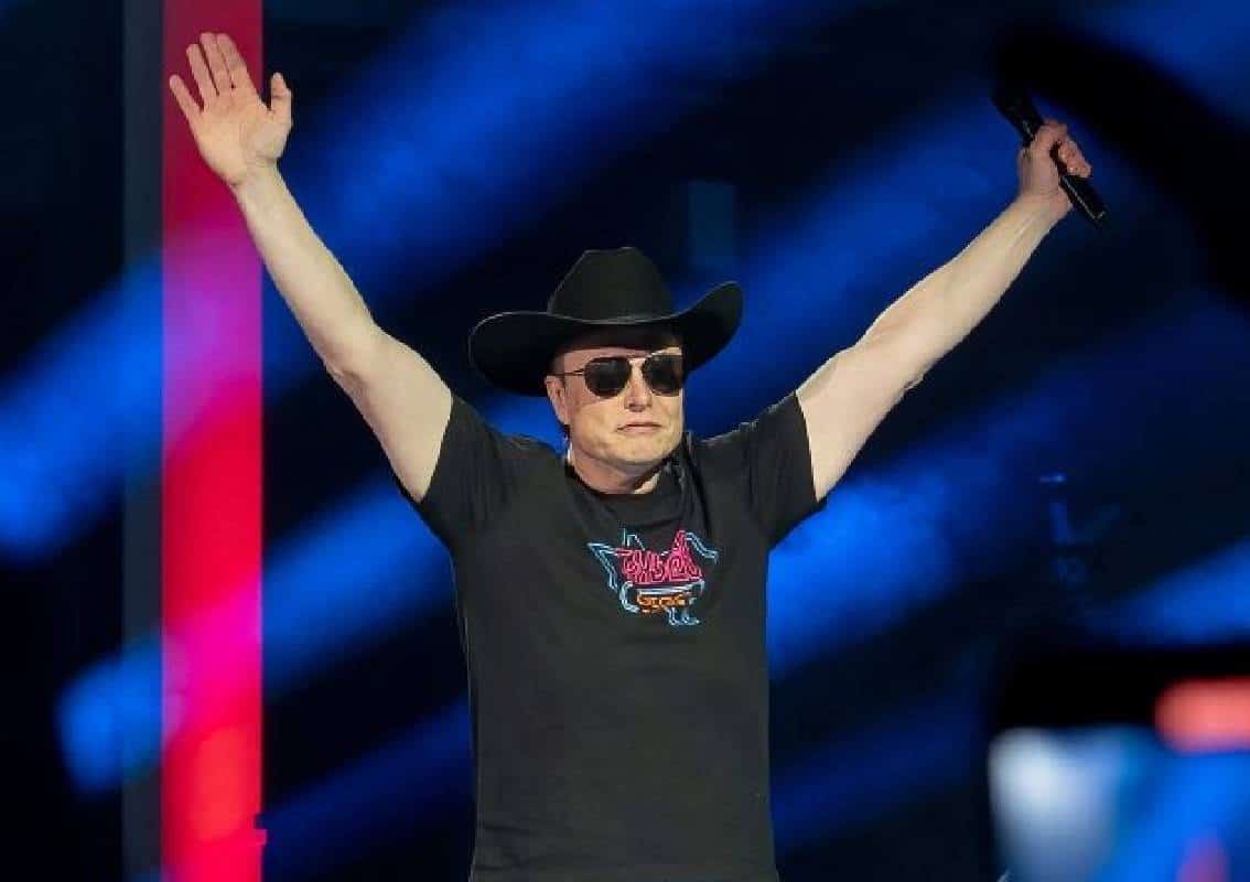 האם תוקם עיר חדשה בשם "טוויטר, טקסס?" בעל-אדמות לאילון מאסק: "קח 400 דונמים ותקים פה את מטה טוויטר החדש"