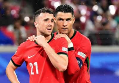 עולם הכדורגל באבל: כוכב ליברפול נהרג בתאונת דרכים 