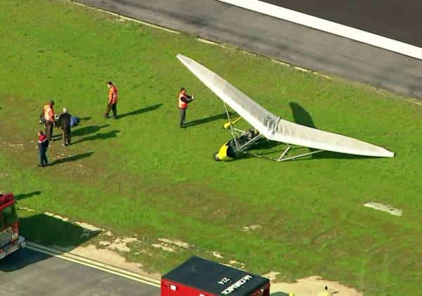מחוז לוס אנג'לס: טייס מטוס קל נפצע במהלך התרסקות