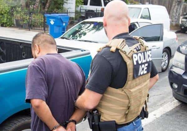 כוחות ההגירה מתקשים לעצור שוהים בלתי חוקיים בלוס אנג'לס ויש להם סיבה טובה