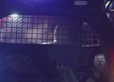 סן פרננדו ואלי: איש ערום וחמוש נעצר לאחר שירה ממרפסת ביתו