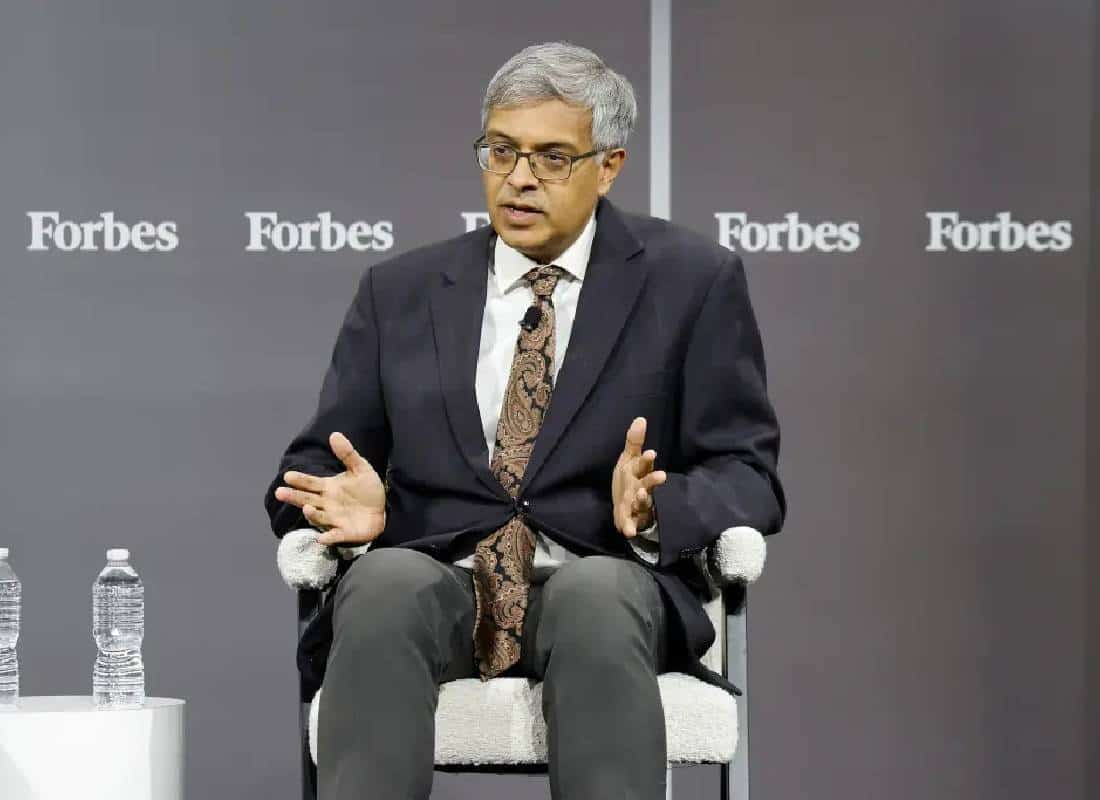 טראמפ מטיל פצצה במערכת הבריאות: מבקר הסגרים מונה לראש ה-NIH, יעבוד עם רוברט קנדי ג'וניור