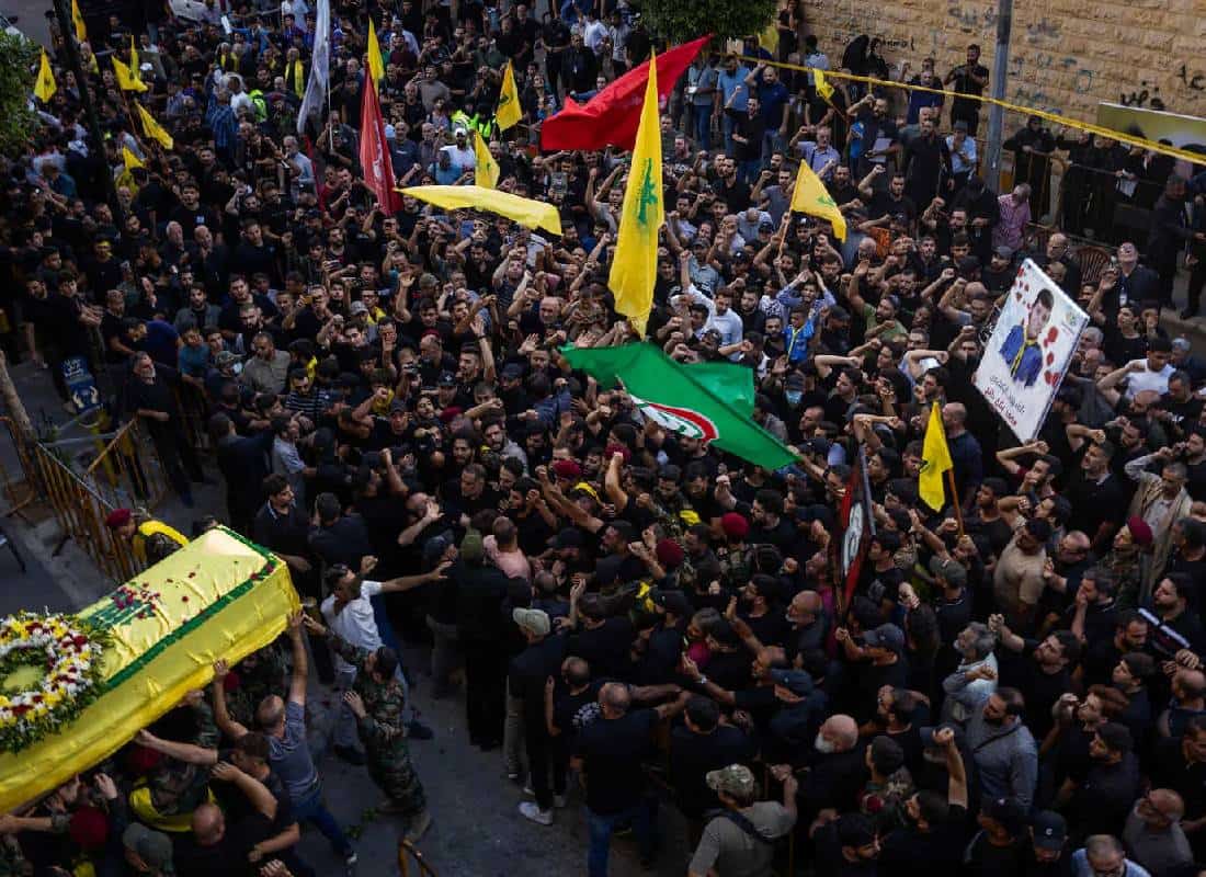 גם היום: עוד מכשירים אלחוטיים השייכים למאות לוחמי חיזבאללה התפוצצו בלבנון