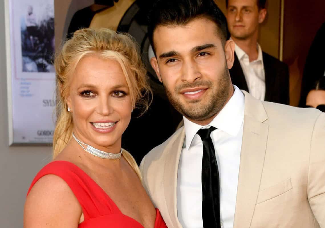 אחרי ההפלה: בן זוגה של בריטני מגיב לראשונה