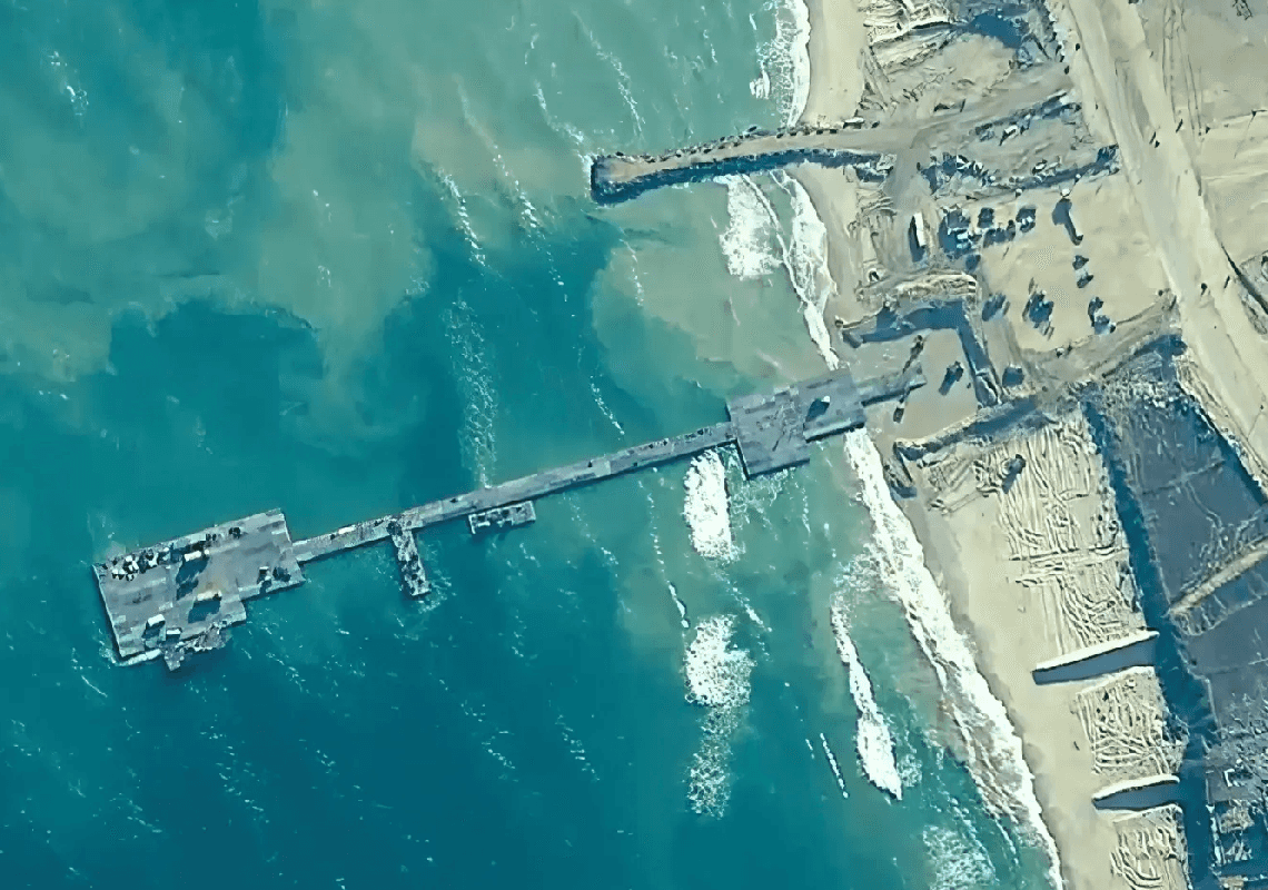 כישלון מבצע הסיוע של ביידן בעזה: 62 פצועים, חייל הרוג ועשרות מיליוני דולרים שהלכו לפח