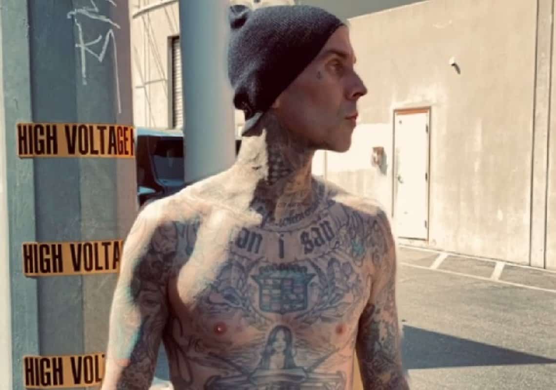 לאחר שאופז בבית החולים, טראוויס ברקר חושף את הסיבה 