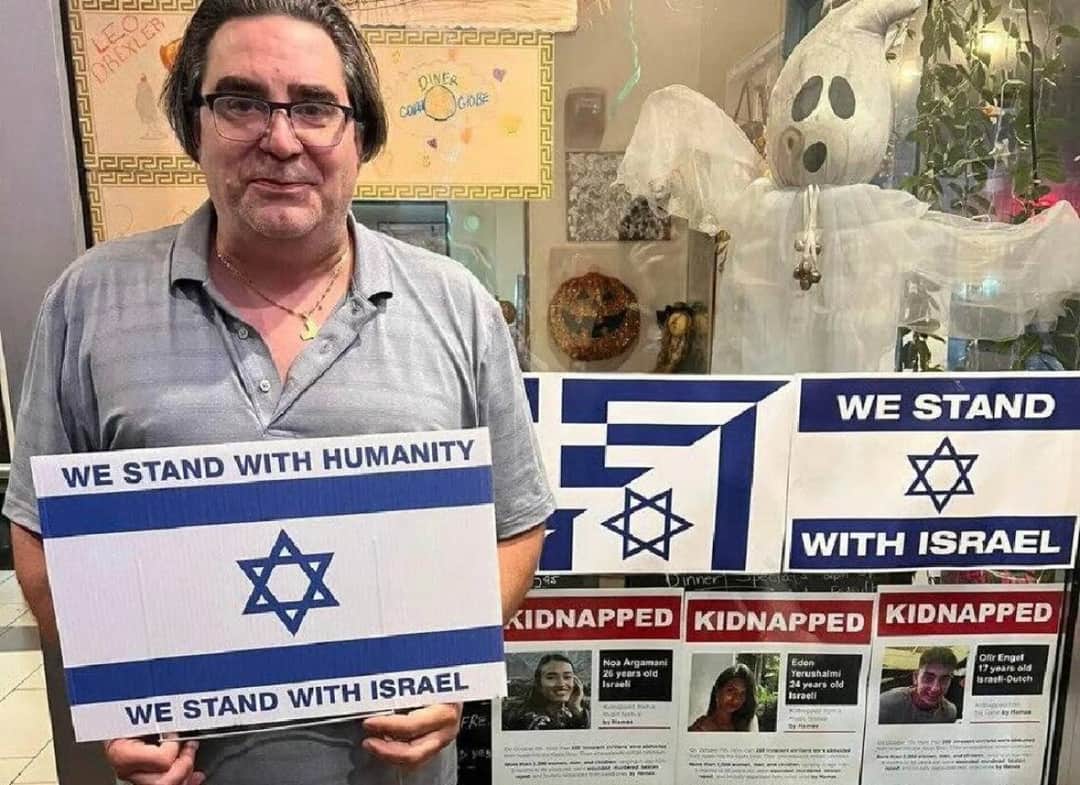 המסעדן שלא היה יהודי — וסגר את העסק בגלל שתמך בישראל