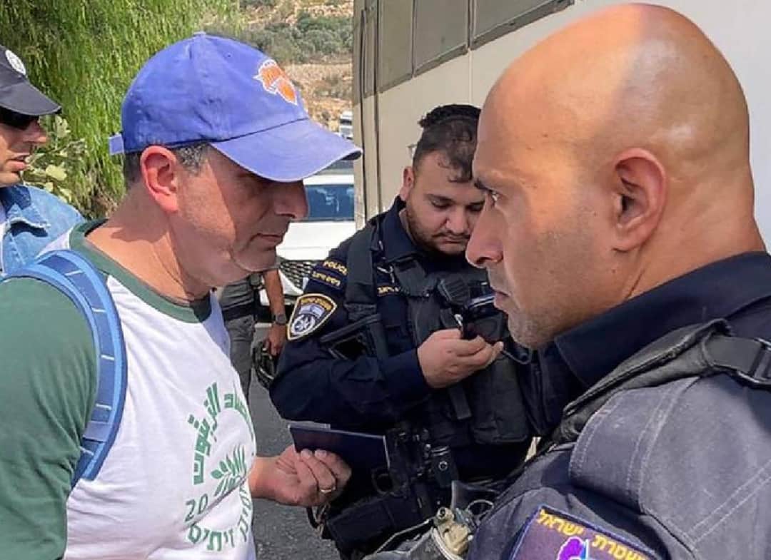 באו למסוק זיתים ונעצרו בידי צה"ל: הסערה האמריקאית שמציבה את ישראל במבוכה